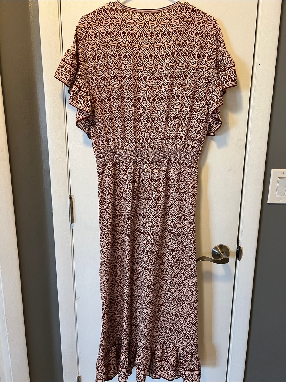 Max Studio Burgundy Geometric V-Neck Maxi Dress - Picture 8 of 9
